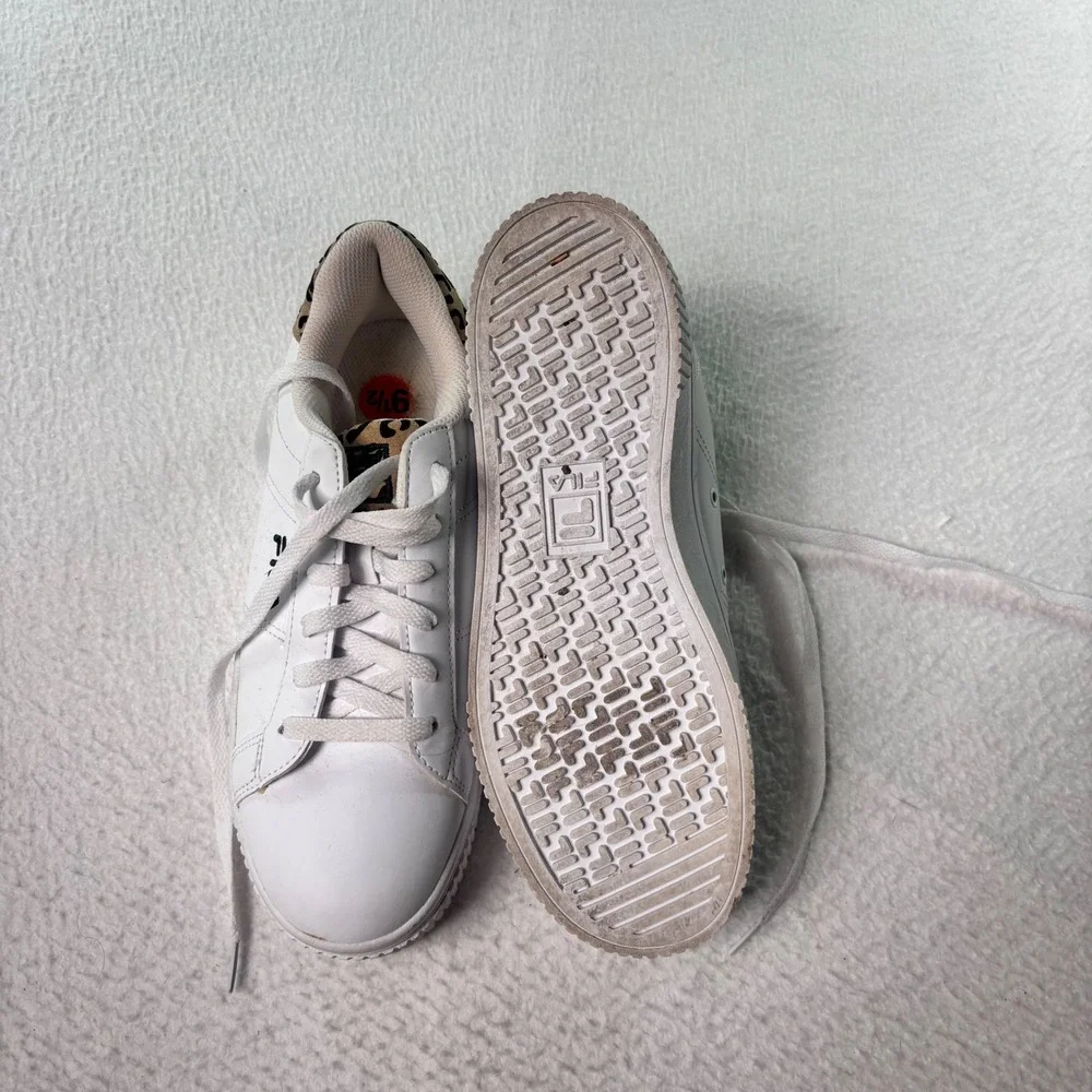 FILA Platform Sneakers Womens 9.5 White Leopard Print Heel Lace Up Casual Shoes